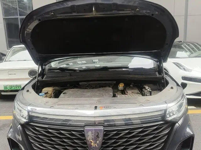 Roewe iMAX8 — Фото автомобиля 3