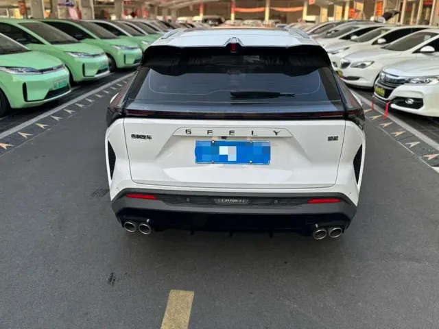 Geely Boyue — Фото автомобиля 13