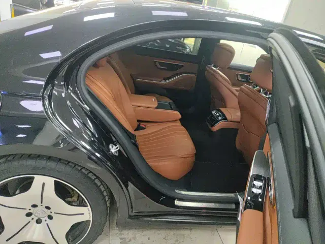 Mercedes-Benz S-Class — Фото автомобиля 11