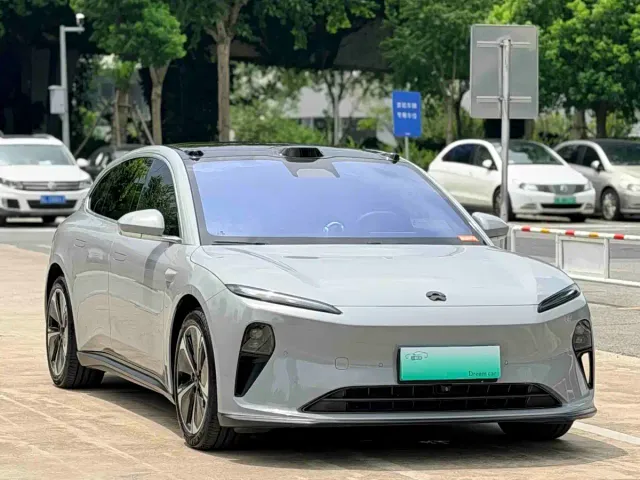 Nio ET5 Touring — Фото автомобиля 3