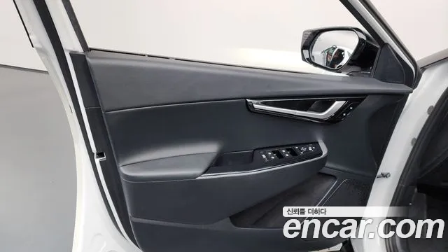 Kia EV6 — Фото автомобиля 24