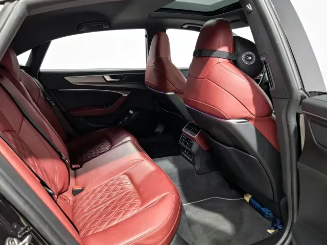 Audi A7L — Фото автомобиля 6