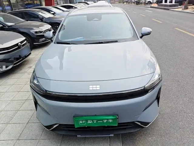 Geely Galaxy L6 — Фото автомобиля 2