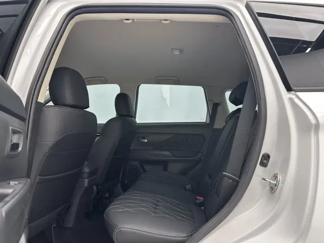 Mitsubishi Outlander — Фото автомобиля 6