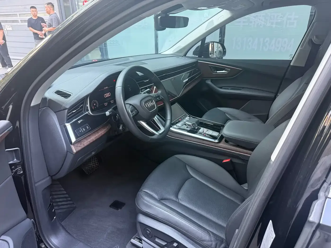 Audi Audi Q7 2023 55 TFSI quattro S line Sport — Фото автомобиля 5