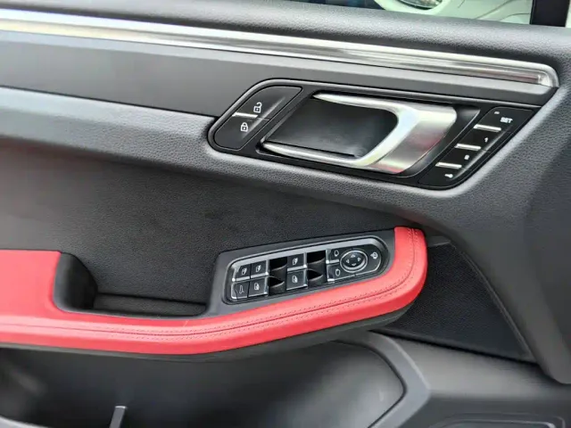 Porsche Macan — Фото автомобиля 19