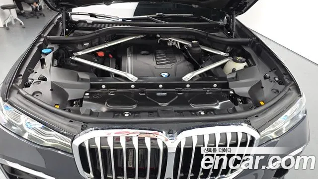 BMW X7 — Фото автомобиля 6