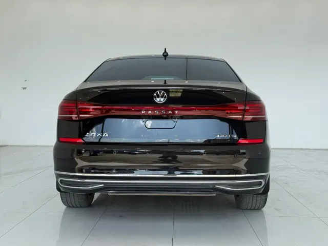 Volkswagen Passat — Фото автомобиля 18