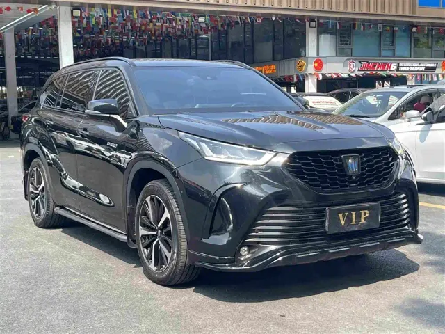 Toyota Crown Kluger — Фото автомобиля 3