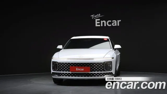 Hyundai Grandeur GN7 — Фото автомобиля 3