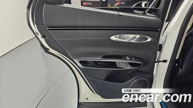 Genesis GV70 — Фото автомобиля 14