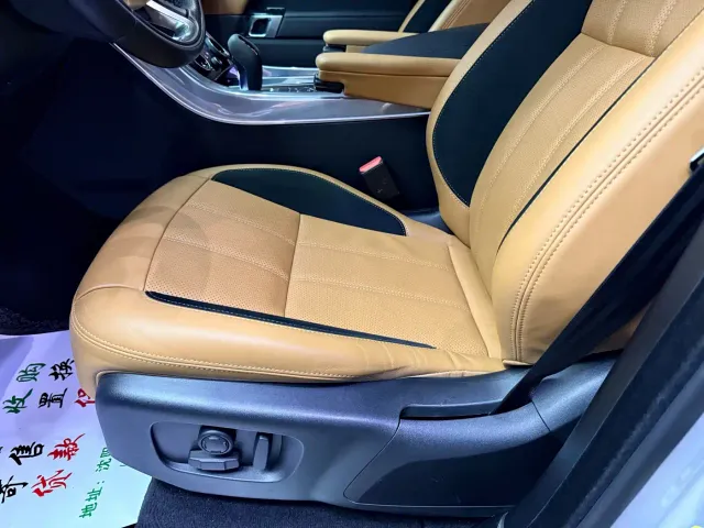 Land Rover Range Rover Sport — Фото автомобиля 13