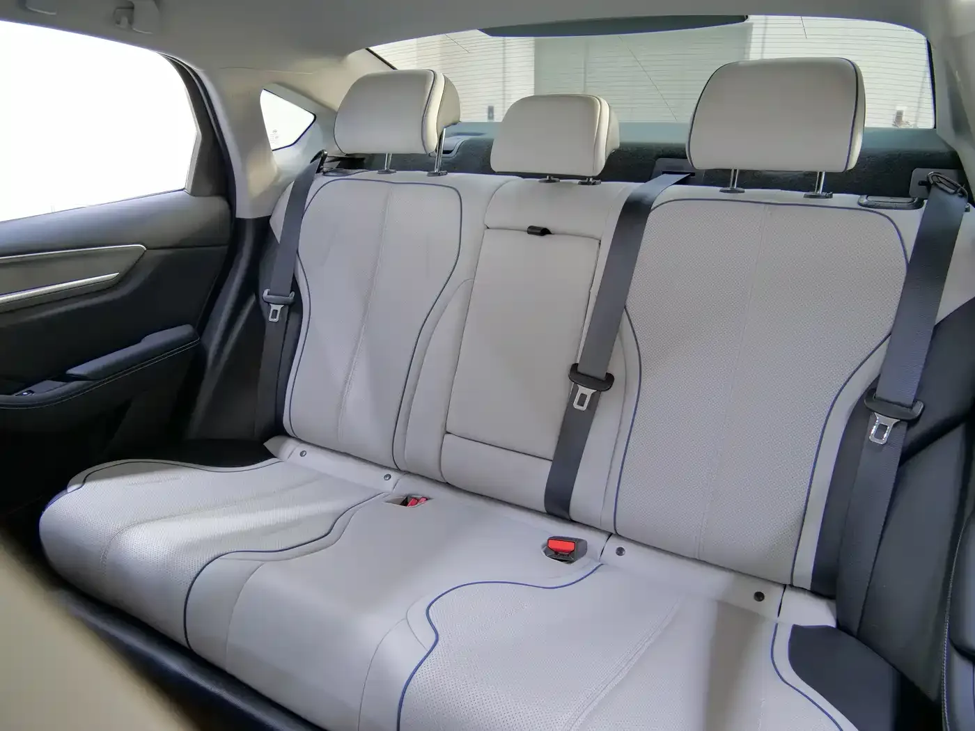 BYD Destroyer 05 2023 Champion Edition DM-i 120KM Honor — Фото автомобиля 9
