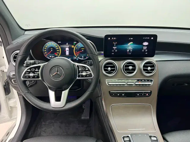Mercedes-Benz GLC-Class — Фото автомобиля 13