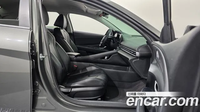 Hyundai AVANTE Новый Avante (CN7) — Фото автомобиля 26