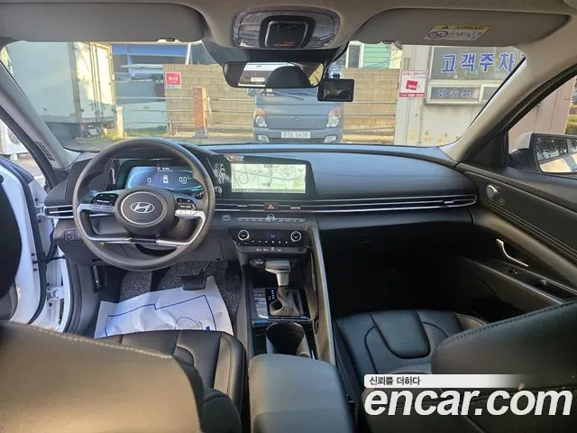 Hyundai Avante CN7 — Фото автомобиля 10