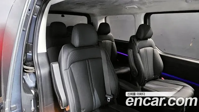 Hyundai Staria Staria Lounge 9 мест — Фото автомобиля 12