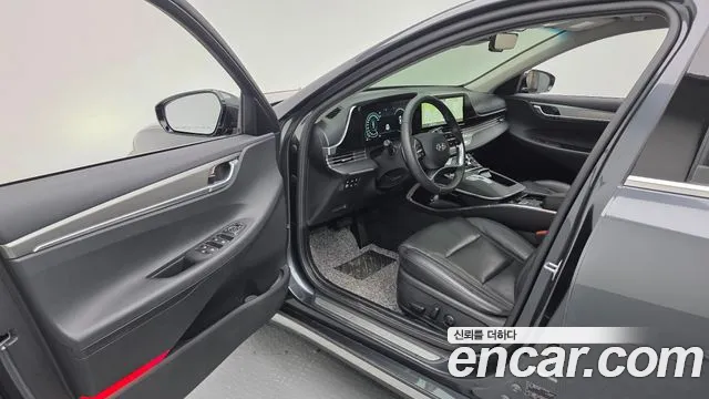 Hyundai Grandeur Premium — Фото автомобиля 10