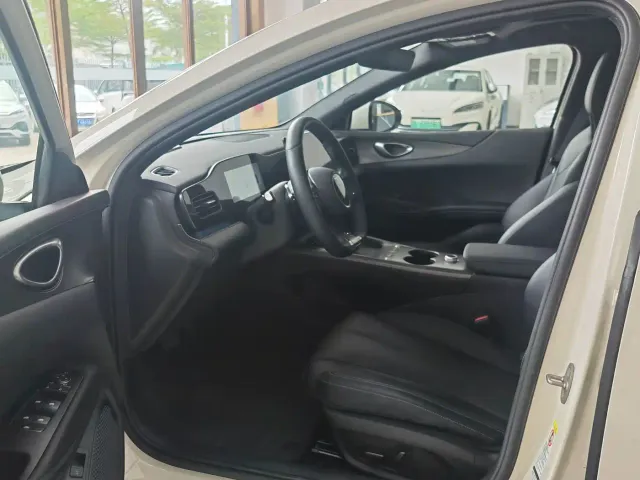 BYD Seal 06 New Energy 2025 DM-i Smart Drive Edition 120KM Luxury — Фото автомобиля 8