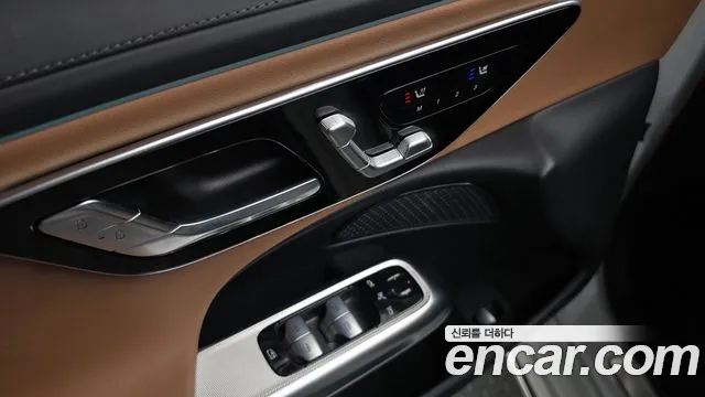 Mercedes-Benz E-Class — Фото автомобиля 21