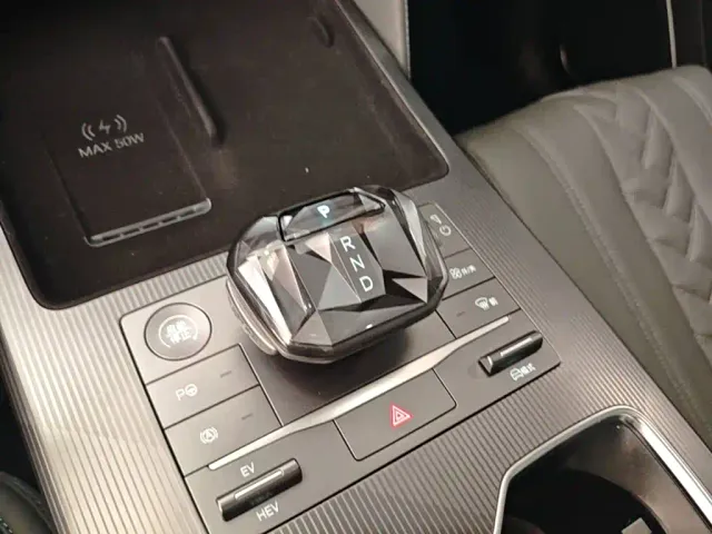 BYD Song L DM-i — Фото автомобиля 13