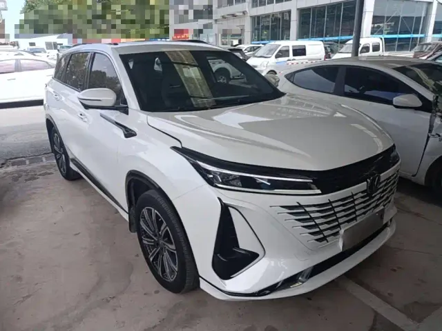 Changan CS75 Plus — Фото автомобиля 3