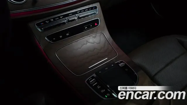Mercedes-Benz E-Class W213 — Фото автомобиля 24