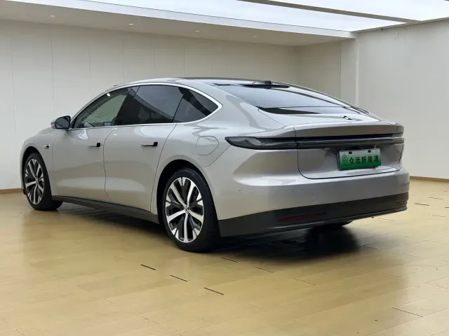 NIO NIO ET7 2022 100kWh Launch Edition — Фото автомобиля 23