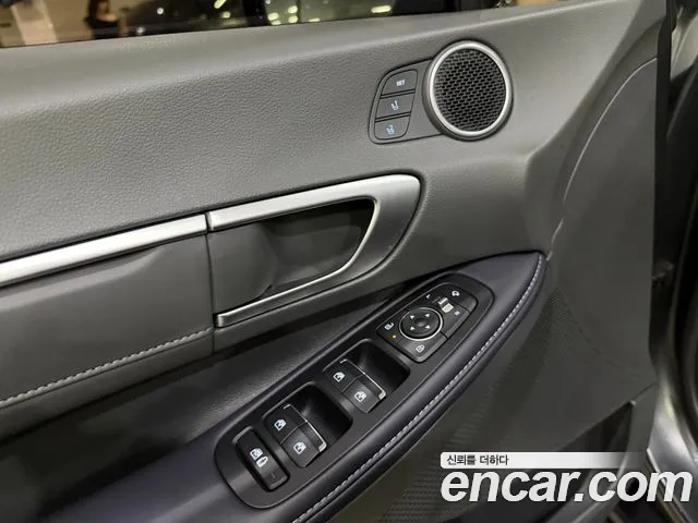 Hyundai Sonata — Фото автомобиля 17