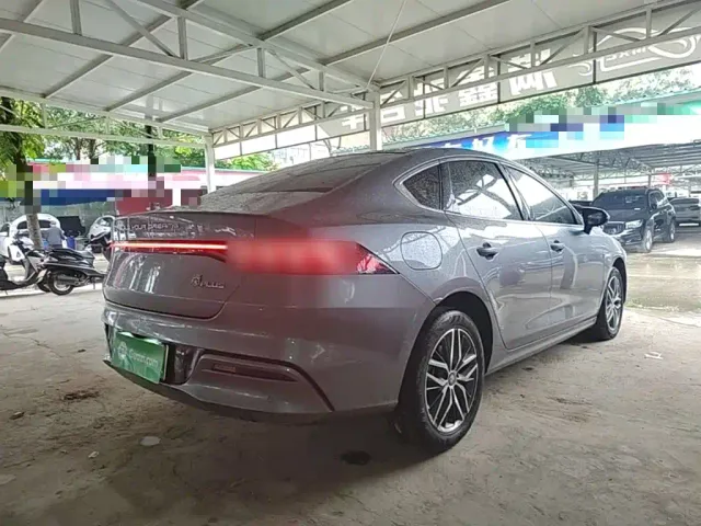 BYD Qin PLUS — Фото автомобиля 6
