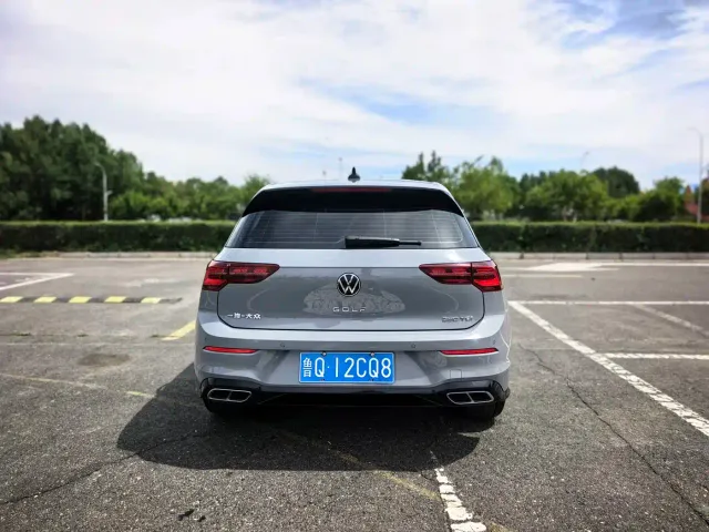 Volkswagen Golf 2023 Facelift 280TSI DSG R-Line Lite — Фото автомобиля 5