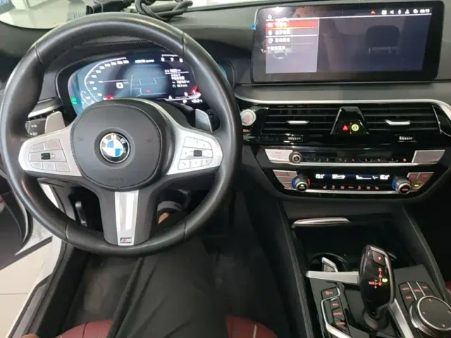 BMW 5 Series — Фото автомобиля 9