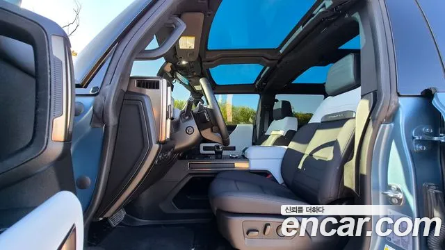 GMC Hummer EV — Фото автомобиля 10