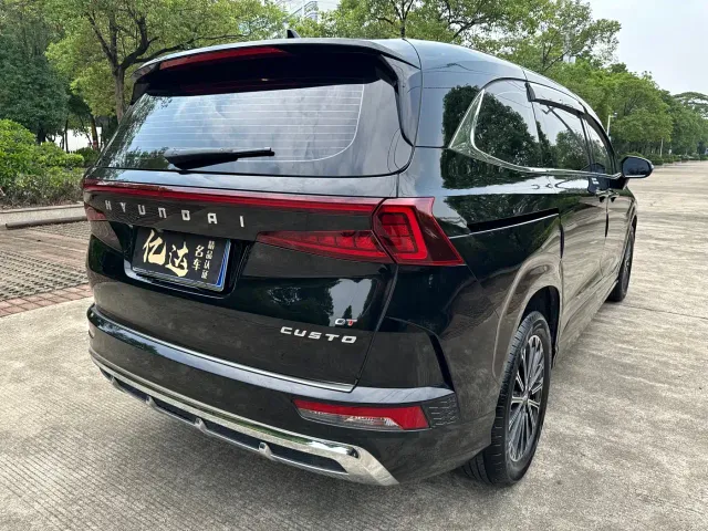 Hyundai Custo — Фото автомобиля 14