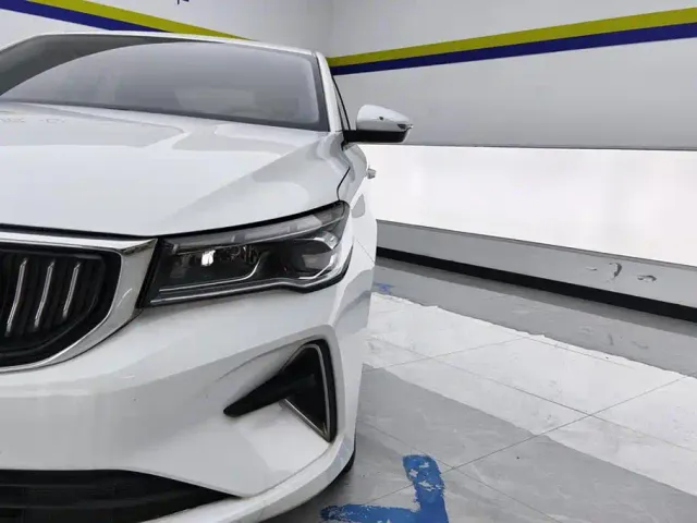 Geely Emgrand — Фото автомобиля 5
