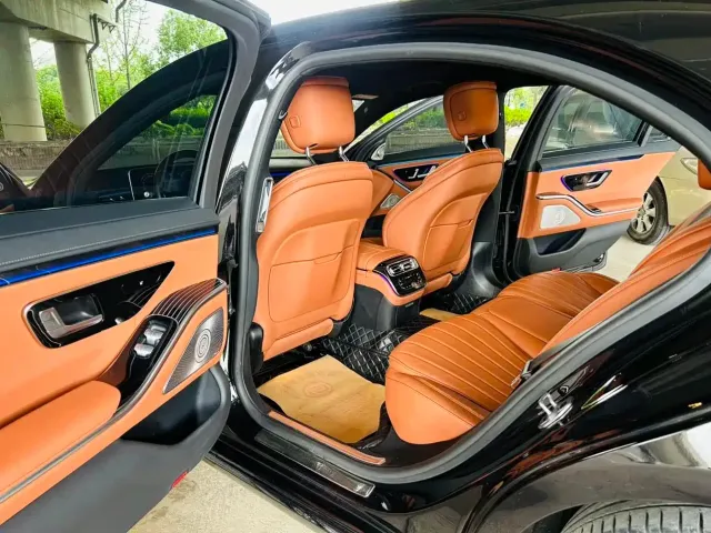 Mercedes-Benz S-Class — Фото автомобиля 12