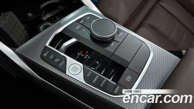 BMW 4 Series G22 — Фото автомобиля 12