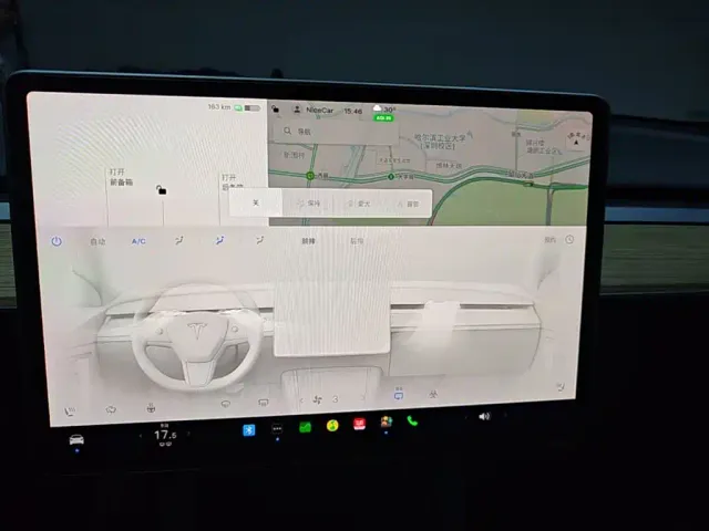 Tesla Model Y — Фото автомобиля 12