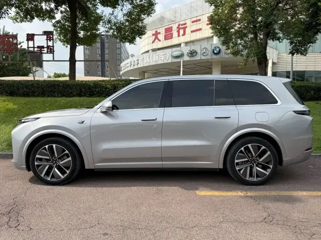 Li Auto L9 — Фото автомобиля 3
