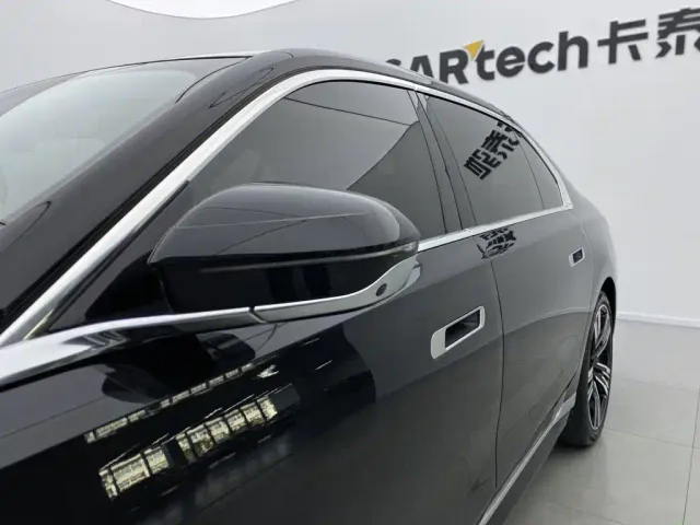 BMW 7 Series — Фото автомобиля 11