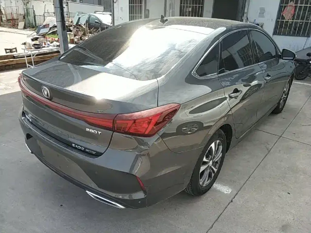 Changan Eado — Фото автомобиля 6