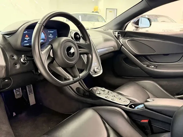 McLaren GT — Фото автомобиля 4