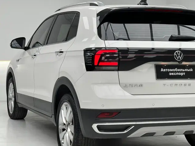 Volkswagen T-Cross — Фото автомобиля 16