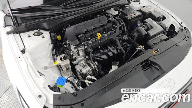 Hyundai Avante CN7 — Фото автомобиля 9