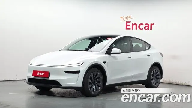 Фотография автомобиля — Tesla Model Y