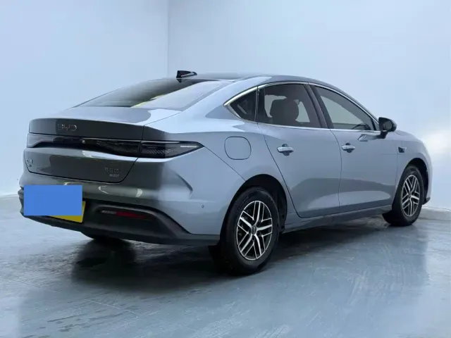 BYD Seal 05 DM-i — Фото автомобиля 4