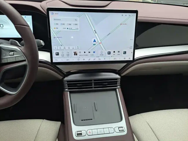 BYD Seal 07 DM-i — Фото автомобиля 12