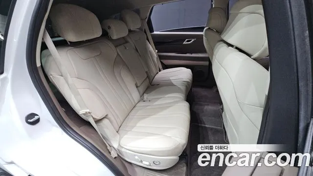 Genesis GV80 — Фото автомобиля 17