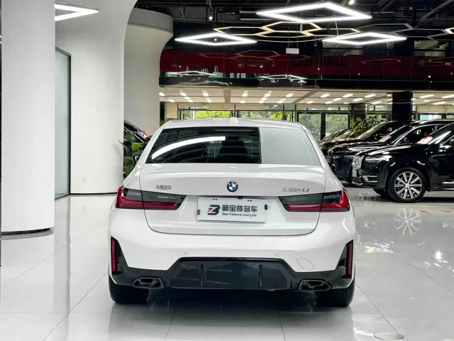 BMW 3 Series — Фото автомобиля 12