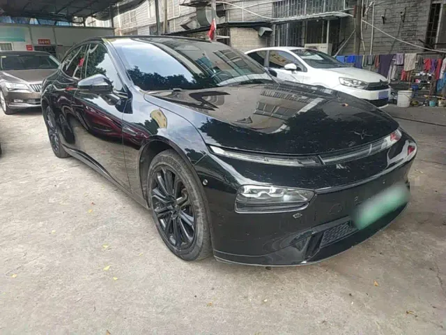 Xpeng P7 — Фото автомобиля 3